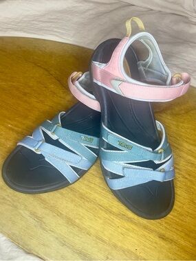 Teva Tirra Hiking Sandals Light Earth Multi Women’s Size 9